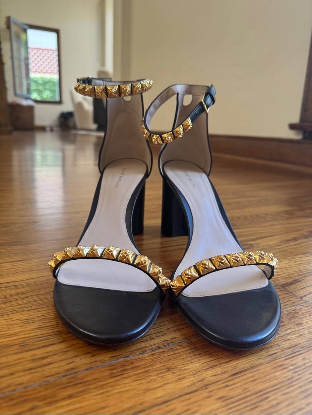 Stuart Weitzman Rosemarie Black Leather Sandals